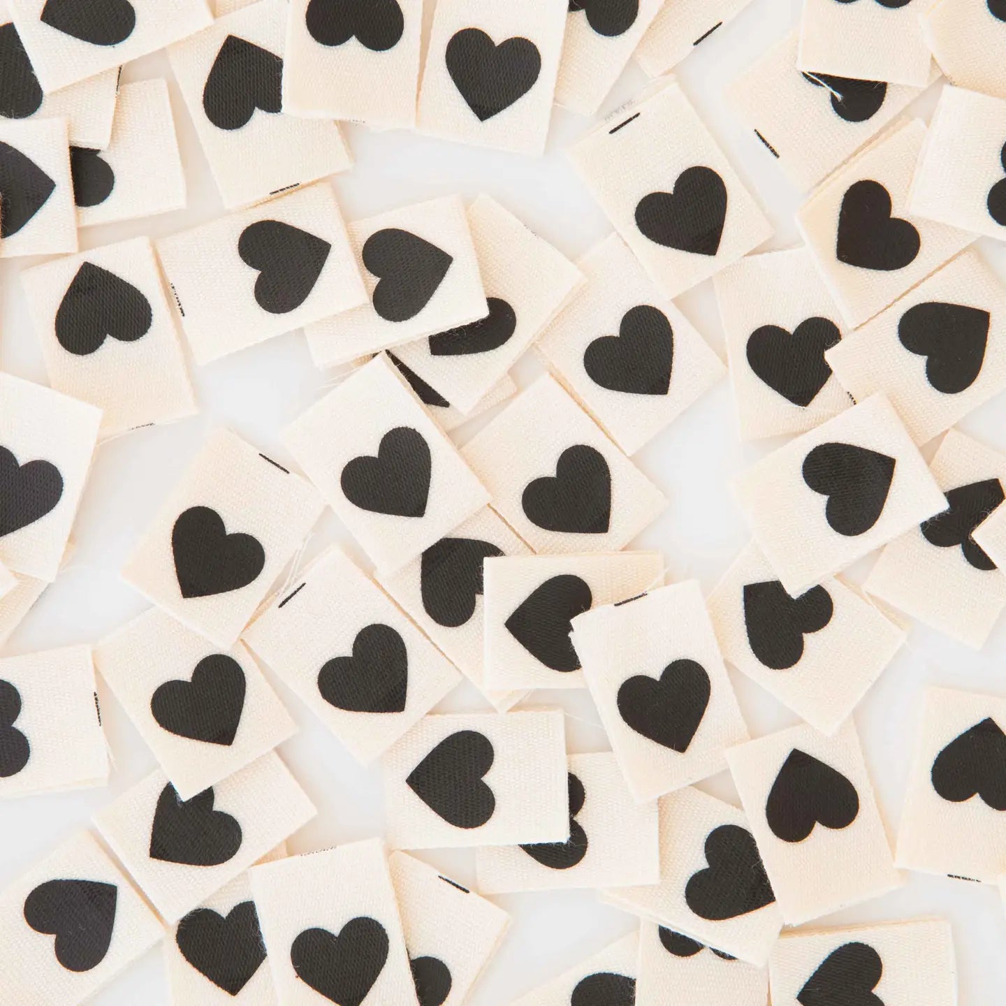 SARAH HEARTS - Black Hearts