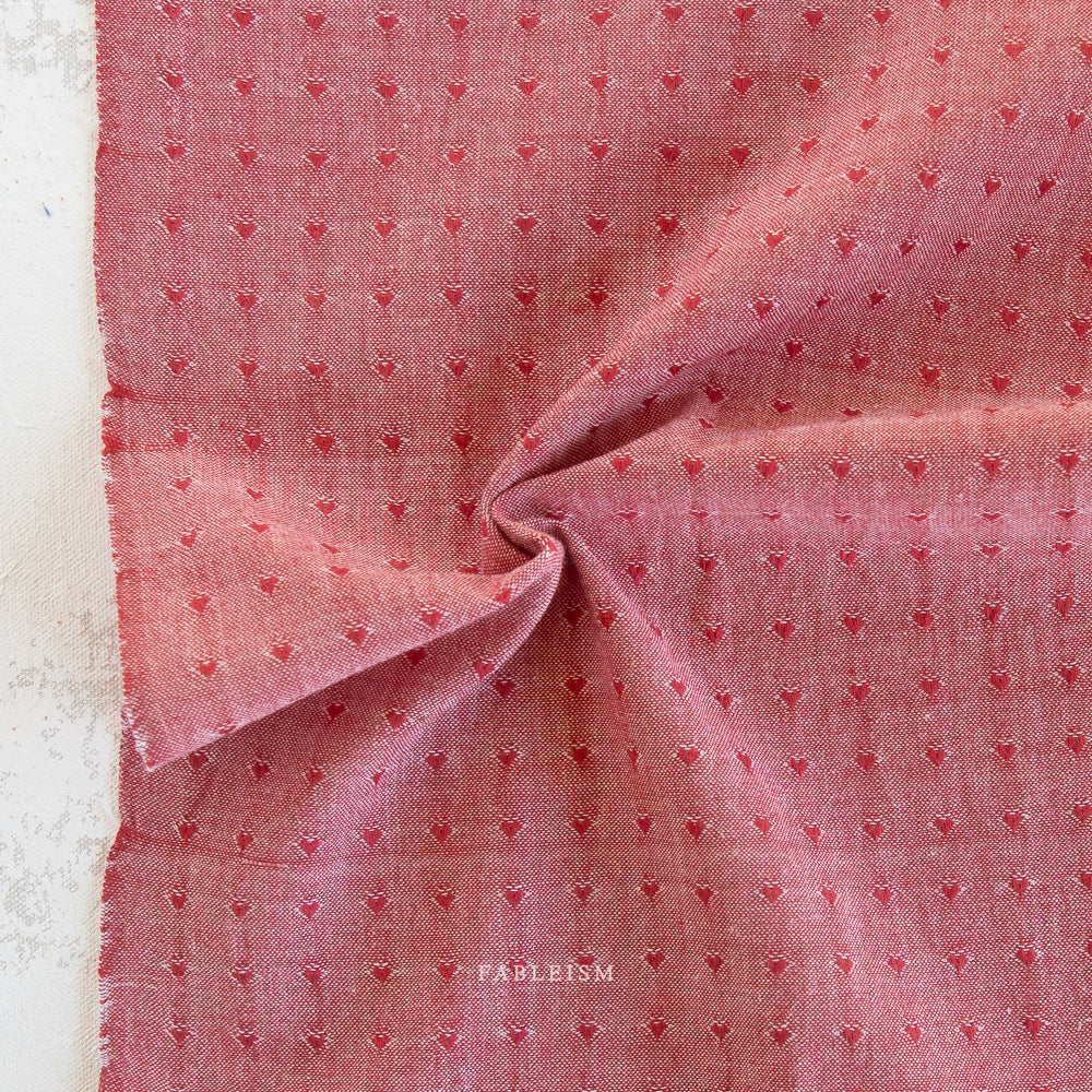 QUEEN OF HEARTS - Dobby Hearts in Cherry